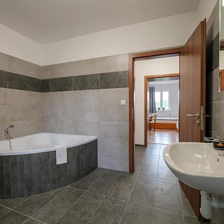 Tvm 1 Apartamento Ostrava